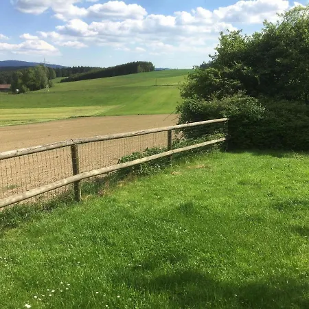 Ferienhaus In Mit Kleinem Garten *